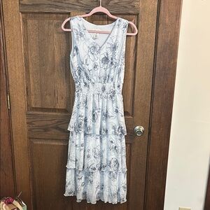Floral Sleeveless Dress - White and Blue